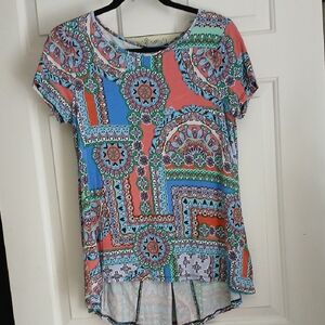 Floral Mosaic Short-Sleeve High-Low Tee - Coral & Blue
